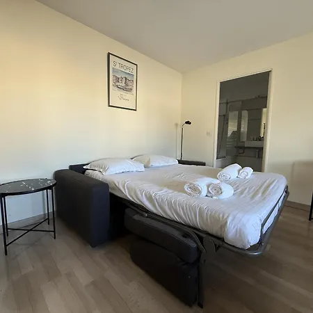 Apartment - 5mn Palais